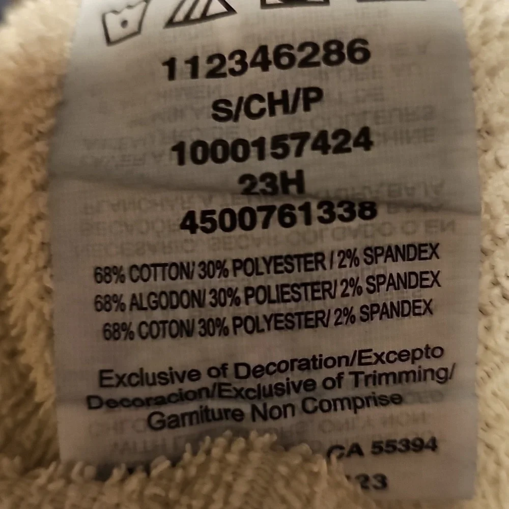 Wrangler Men's long sleeve button-up Navy and sand plaid. In like new condition - Picture 6 of 6